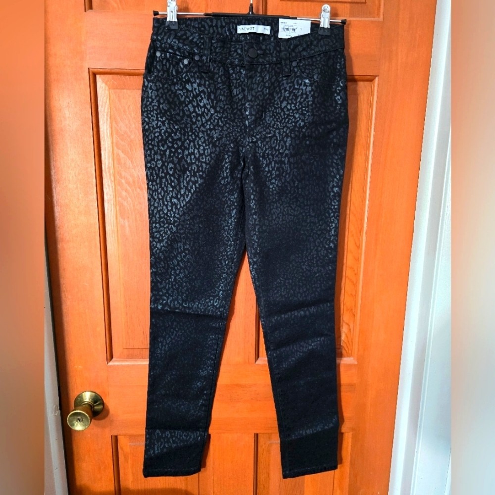 Nine West Black Leopard-Print Skinny Jeans size 18 new